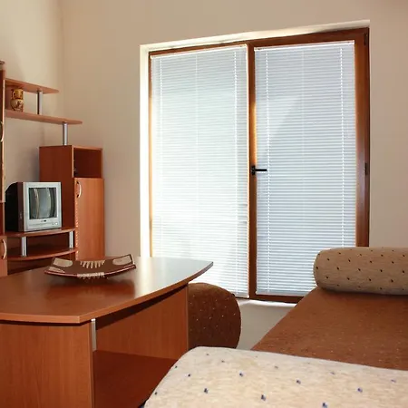 Milan 2* 普里莫尔斯科